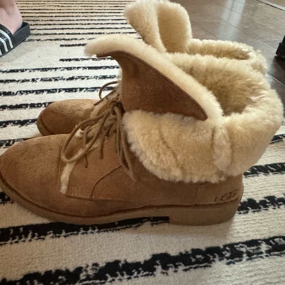 UGG boots - Picture 2 of 5